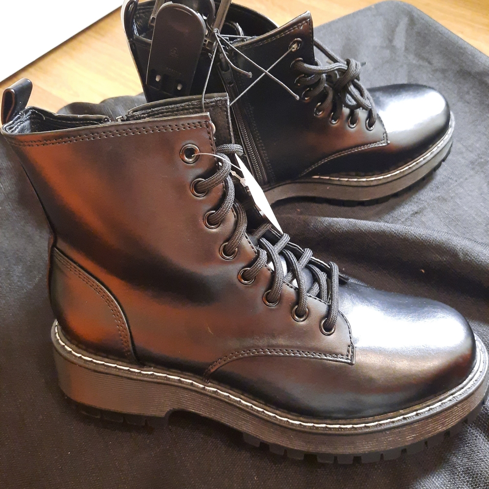 Womens Wide Width No Boundaries Black Combat Boots NWT Many Sizes Available